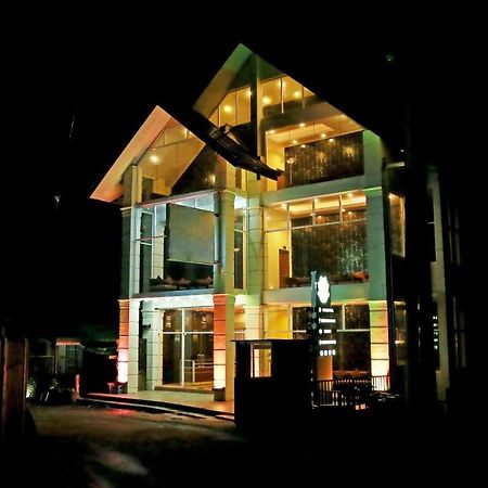 Lourdes Hotel Νουβάρα Ελίγια Εξωτερικό φωτογραφία