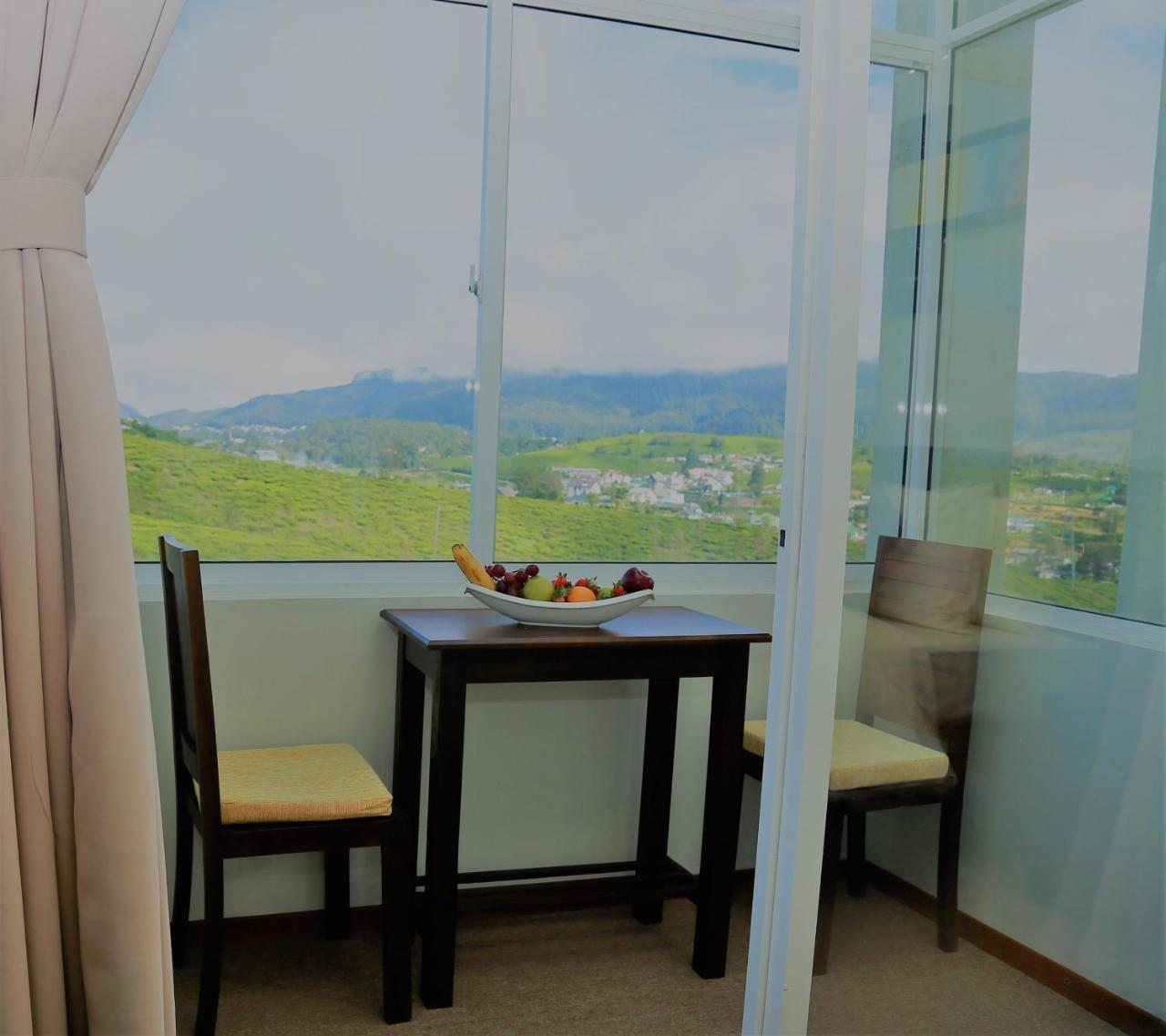 Lourdes Hotel Νουβάρα Ελίγια Εξωτερικό φωτογραφία