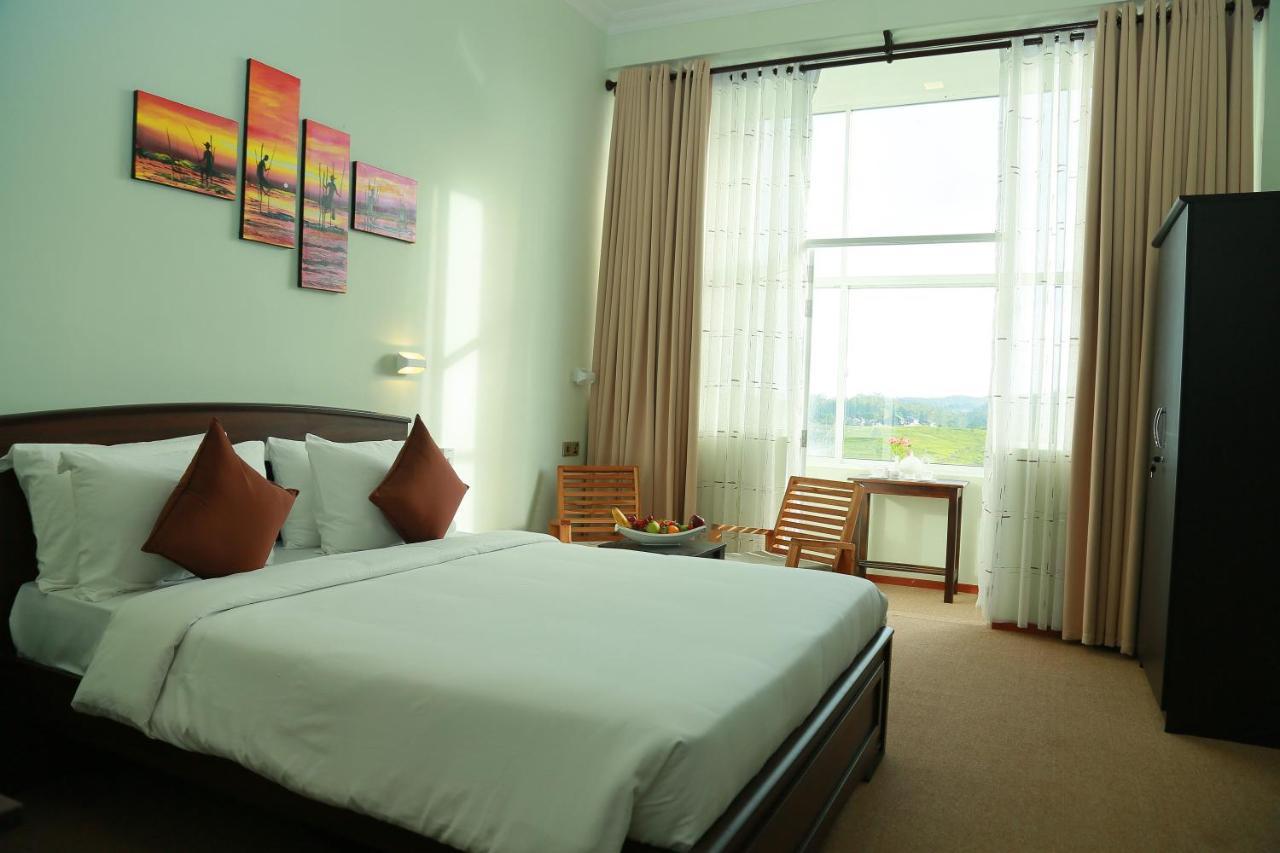 Lourdes Hotel Νουβάρα Ελίγια Εξωτερικό φωτογραφία